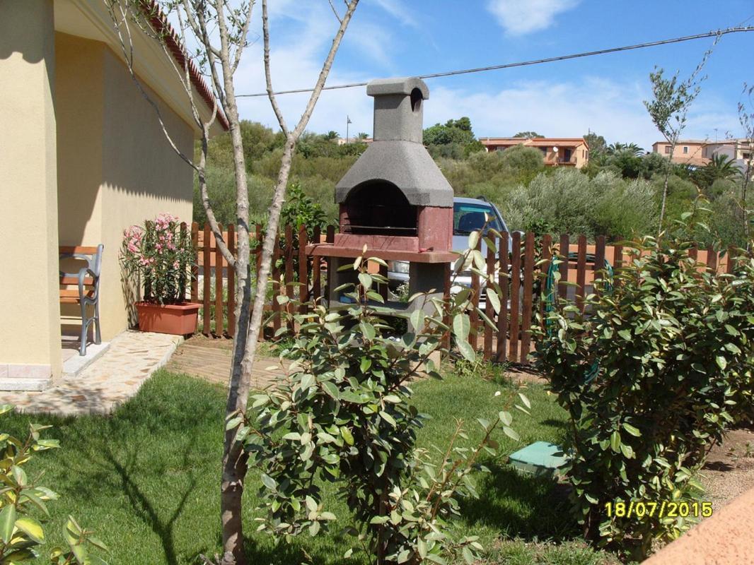 Casadelfaro Con Giardino A Pittulongu 600Metri Dalla Spiaggia Olbia Ngoại thất bức ảnh