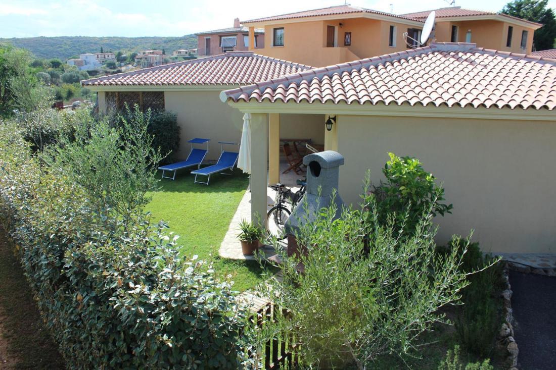 Casadelfaro Con Giardino A Pittulongu 600Metri Dalla Spiaggia Olbia Ngoại thất bức ảnh